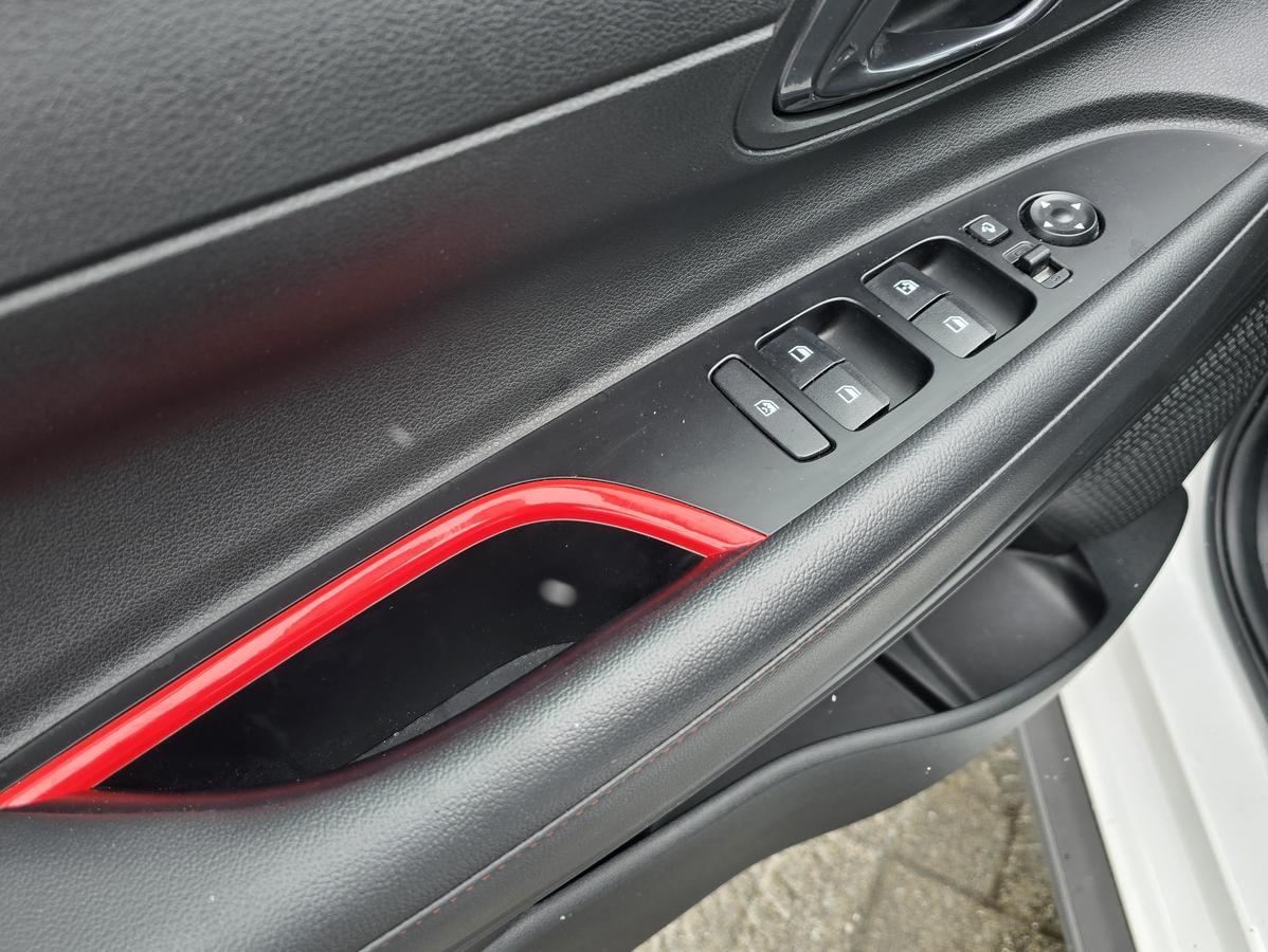 Hyundai i20 1.2 MPI N-Line #LED #TEMPOMAT #NAVI #RFK #ALU  