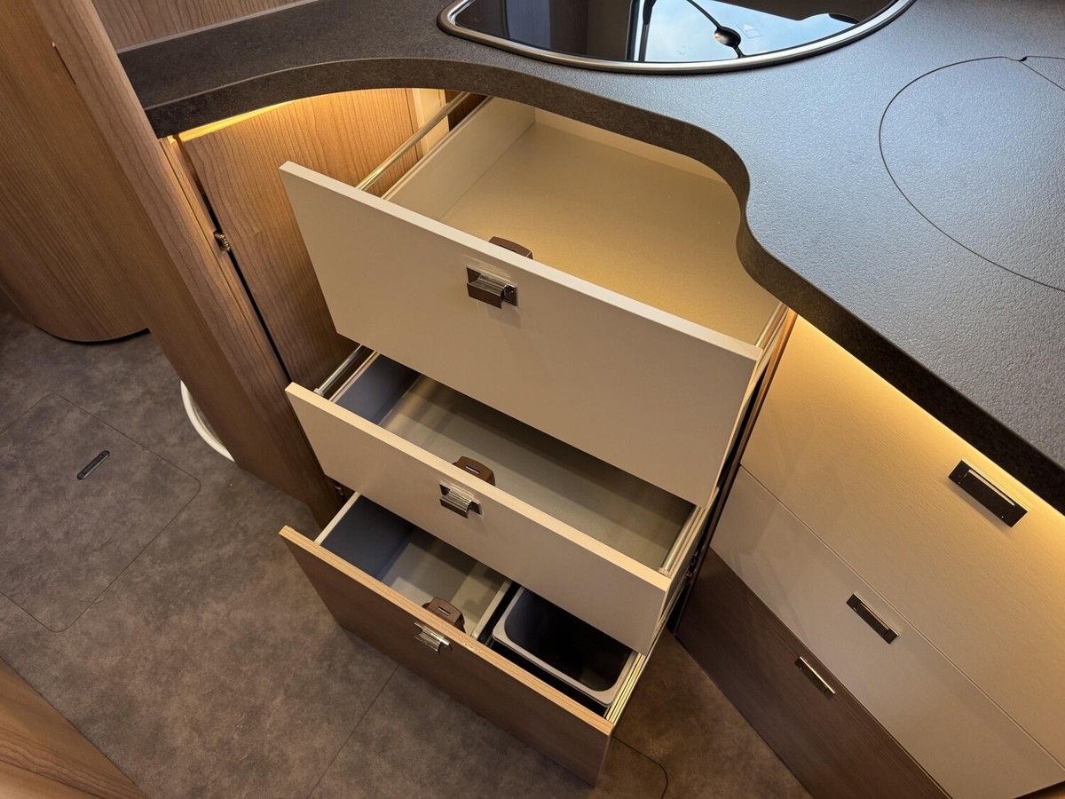 Malibu Edition+ T 490 RB LE comfort Solar+ACC+Kamera+Kaffeemaschine