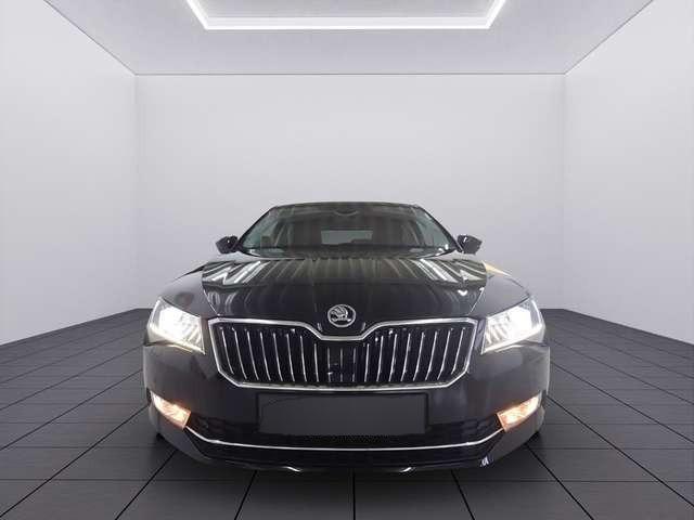 Skoda Superb L&K Automatik *ACC*Bi-Xenon*Leder*RFK*AHK