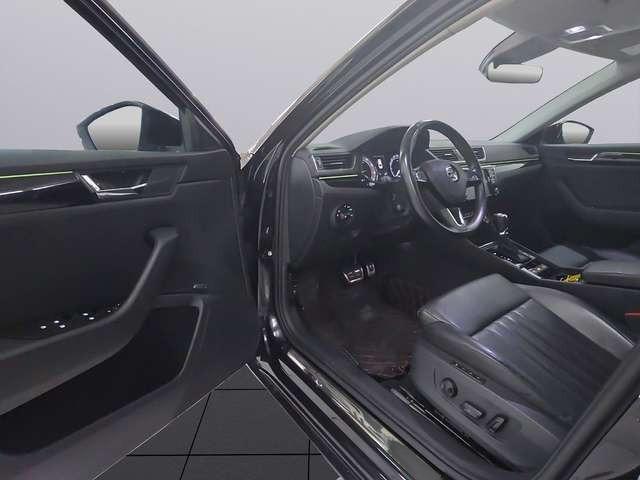 Skoda Superb L&K Automatik *ACC*Bi-Xenon*Leder*RFK*AHK