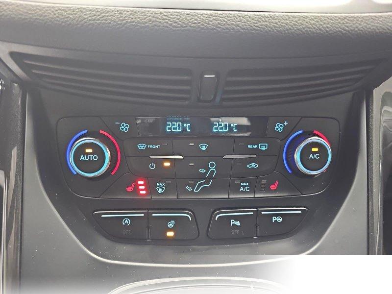 Ford Kuga 1.5 EB AUTO. ST-LINE 4X2 NAVI WINTER STYLING-PACK