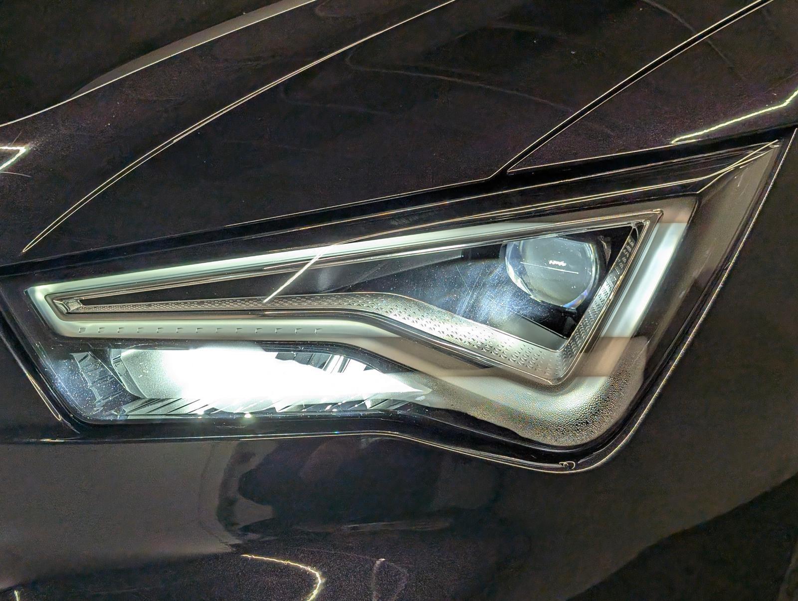 Seat Ateca LED/Navi/ACC/Beats/AHK/360°/SHZ/LHZ/17-LM