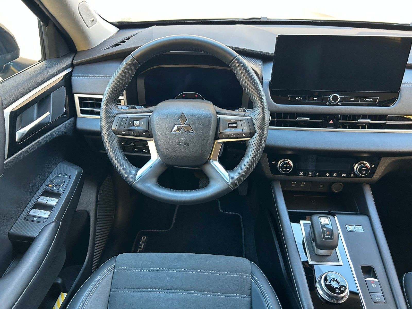 Mitsubishi Outlander PHEV Intro Edition 0,99 % Zins