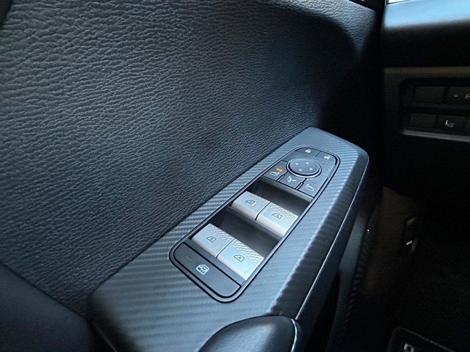 Mitsubishi Outlander PHEV Intro Edition 0,99 % Zins