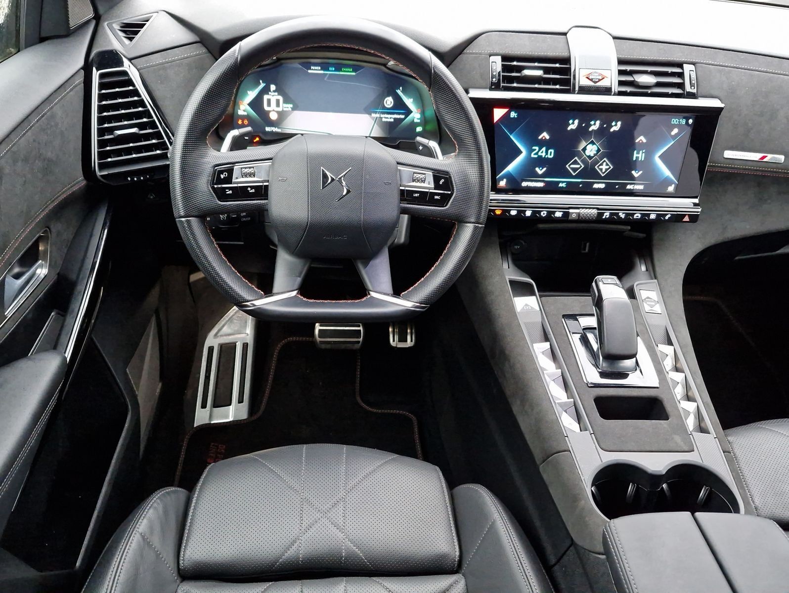 DS Automobiles DS7 Crossback PHEV 300 4x4 Performance Line LED
