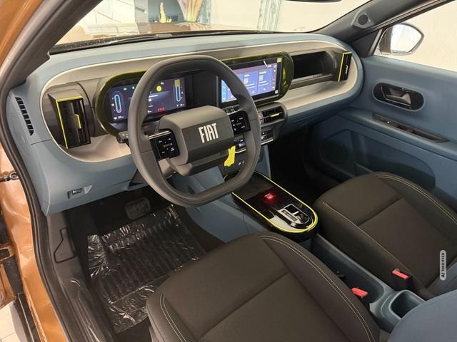 Fiat Grande Panda ICON HYBRID 1.2 eDCT 81kW (110PS) Tech-Paket, Navigationssystem, Kl