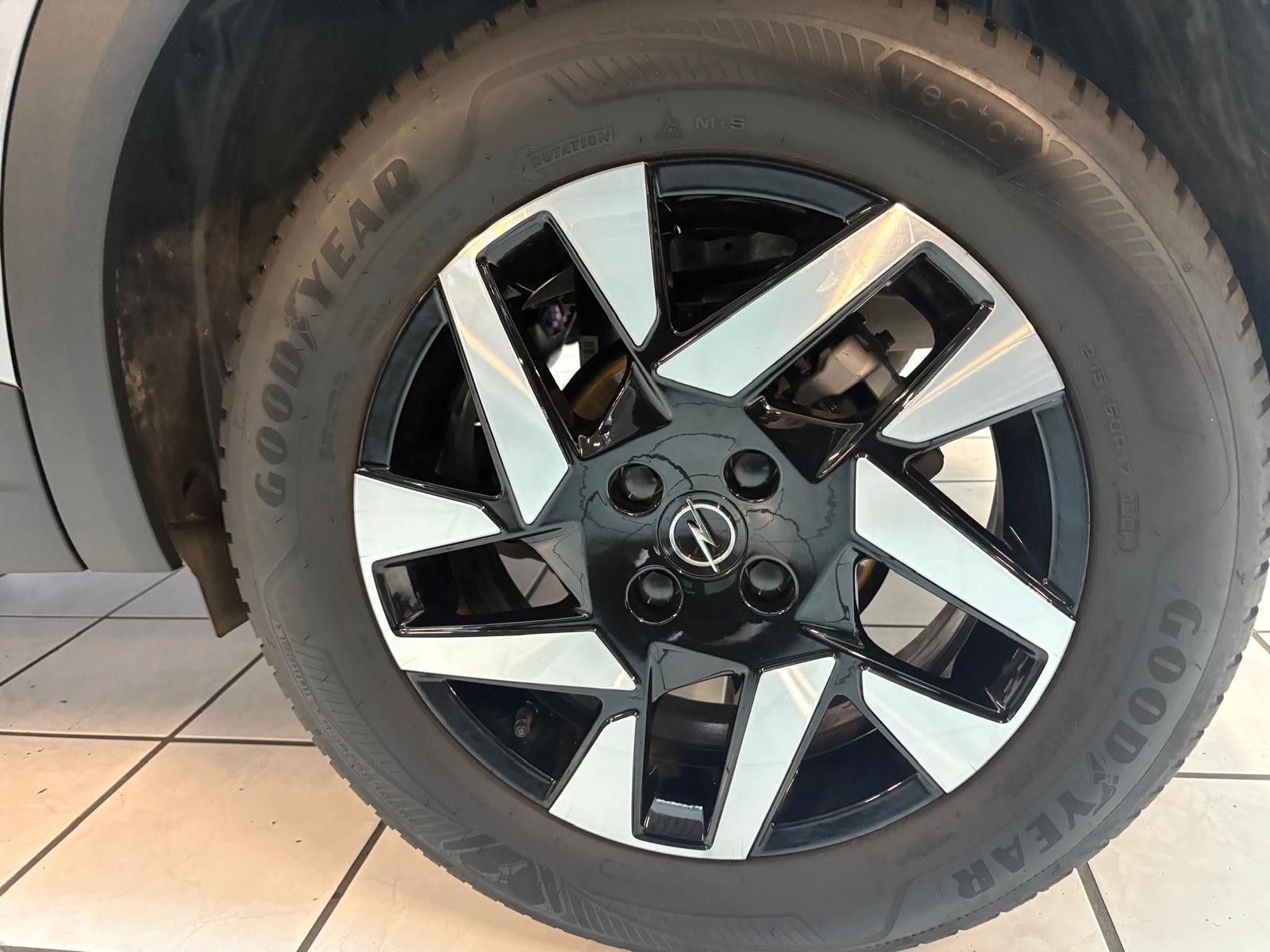 Opel Mokka GS 1.2 96KW (130 PS) Automatik , NAVI,