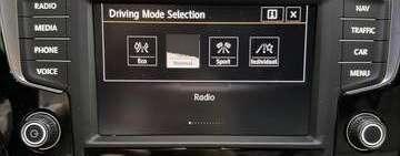 Volkswagen Touran Comfortline BMT, Navi, AHK, LED, 1.Hand,Scheckheft