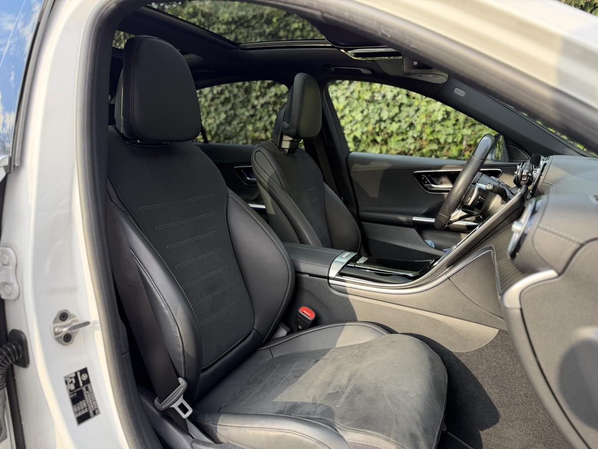 Mercedes-Benz C 300 d AMG LINE LED / NAVI / KAMERA / PANO / SPURHALTE