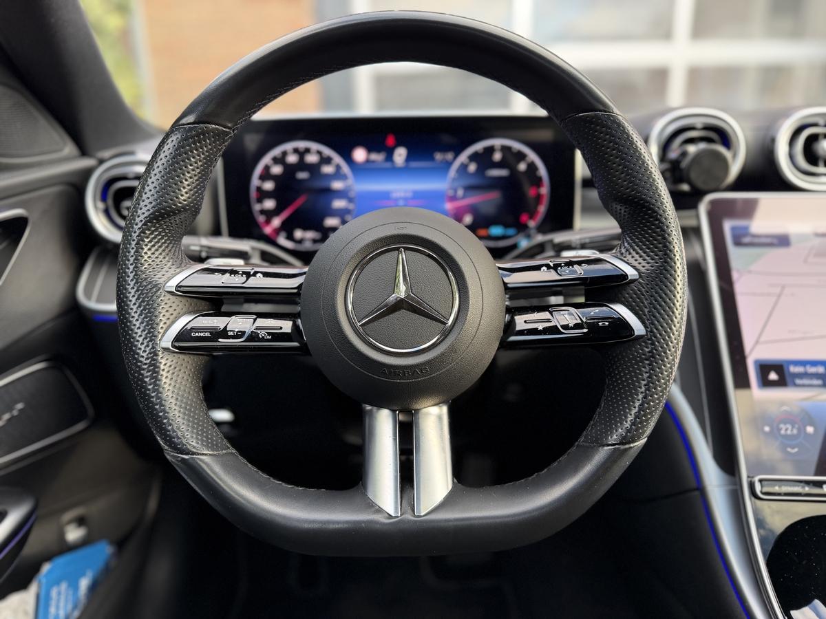 Mercedes-Benz C 300 d AMG LINE LED / NAVI / KAMERA / PANO / SPURHALTE