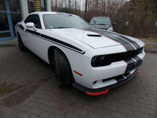 Dodge Challenger 6,4 Scat Pack