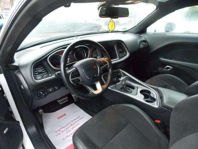 Dodge Challenger 6,4 Scat Pack