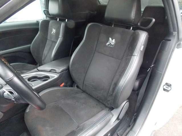 Dodge Challenger 6,4 Scat Pack