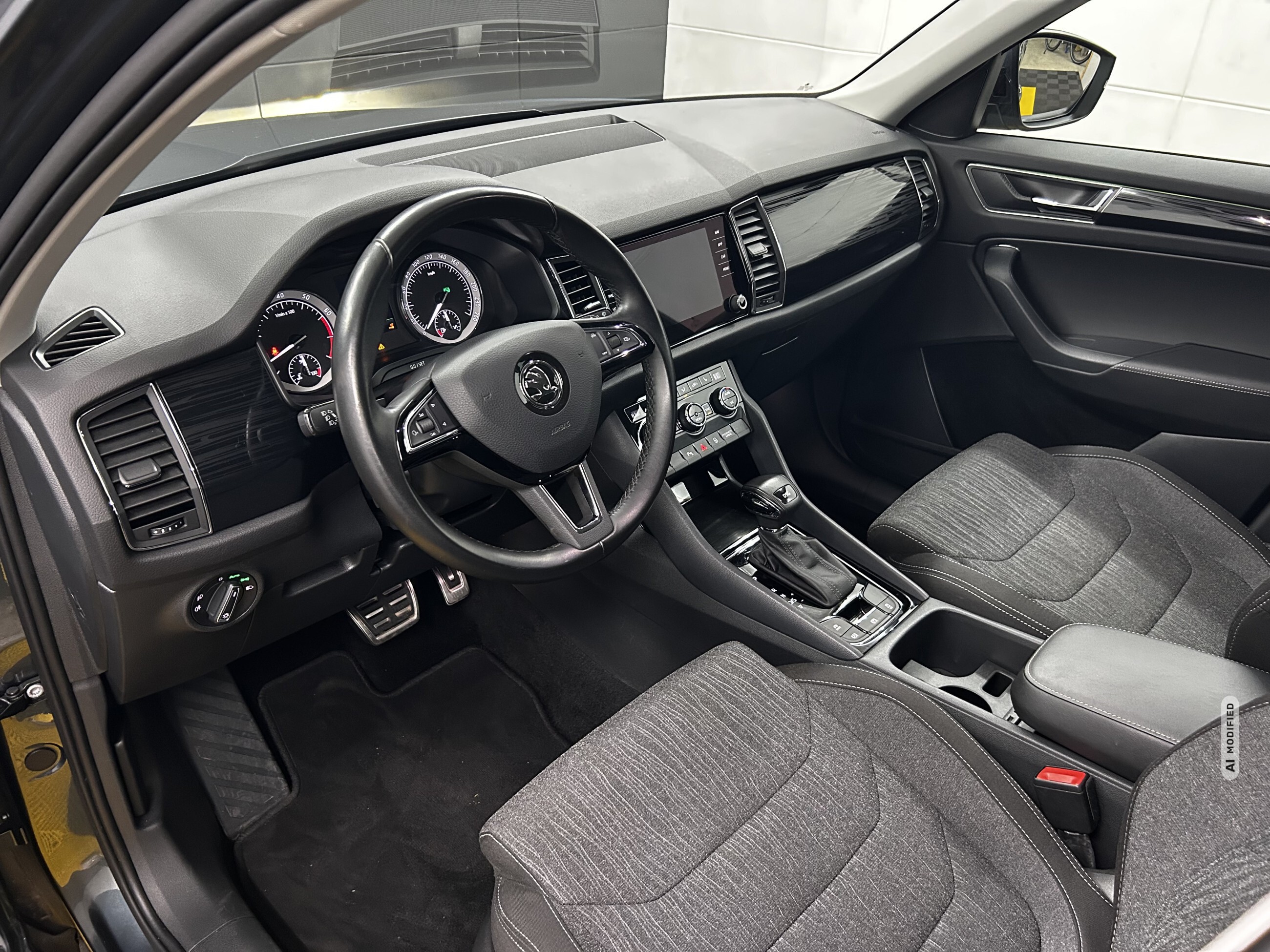 Skoda Kodiaq Style+ACC+Ambi+Memo+Kessy+LED+AHK+Sitzhz.