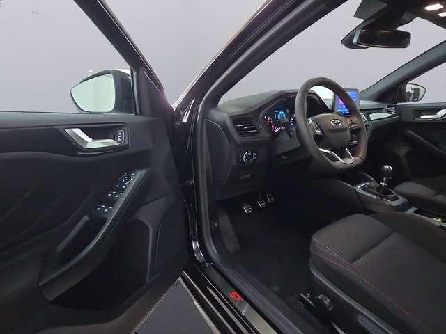Ford Focus Turnier ST-Line*LED*Navi*PDC*SHZ*