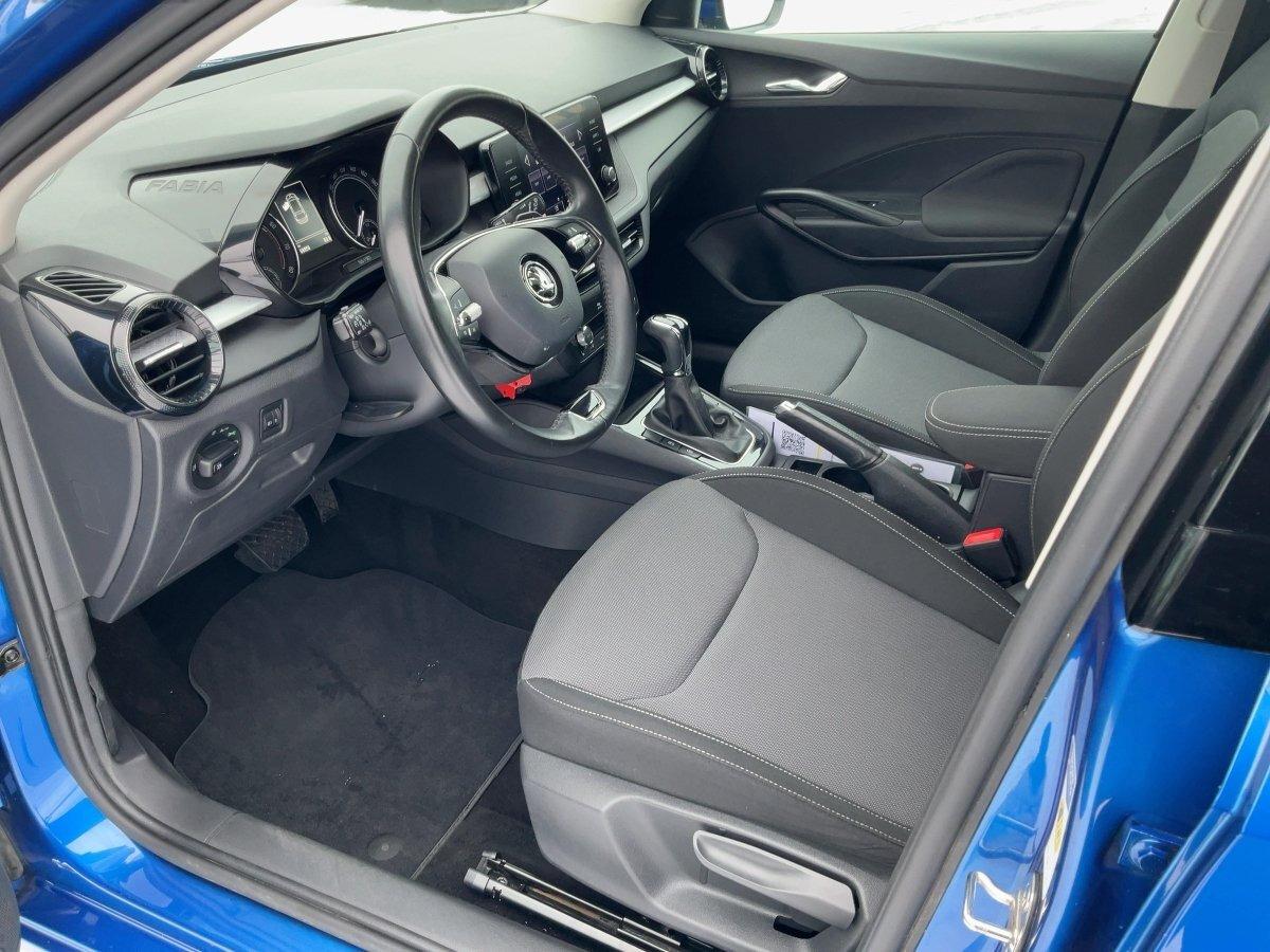 Skoda Fabia 1.0 TSI Ambition AHK,AUTOM.,LED,Navi,SHZ