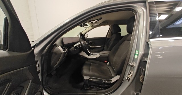 BMW 318 d Touring Park-Assistent Live Plus PDC LED