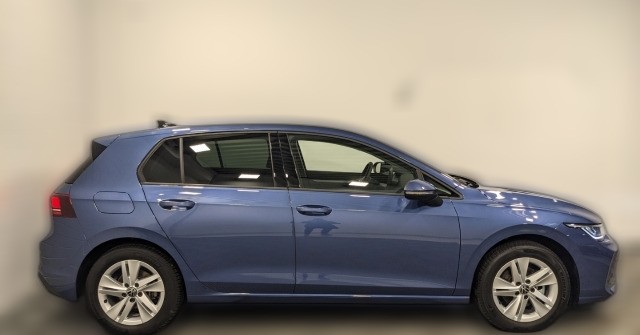 Volkswagen Golf 1.5 eTSI Life  NAVI LED PDC ACC VIRTUAL