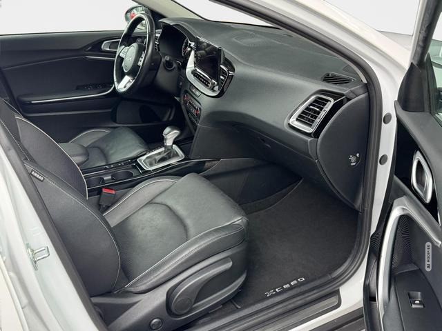 Kia XCeed 1.6 T-GDI Platinum Edition Panorama Led...
