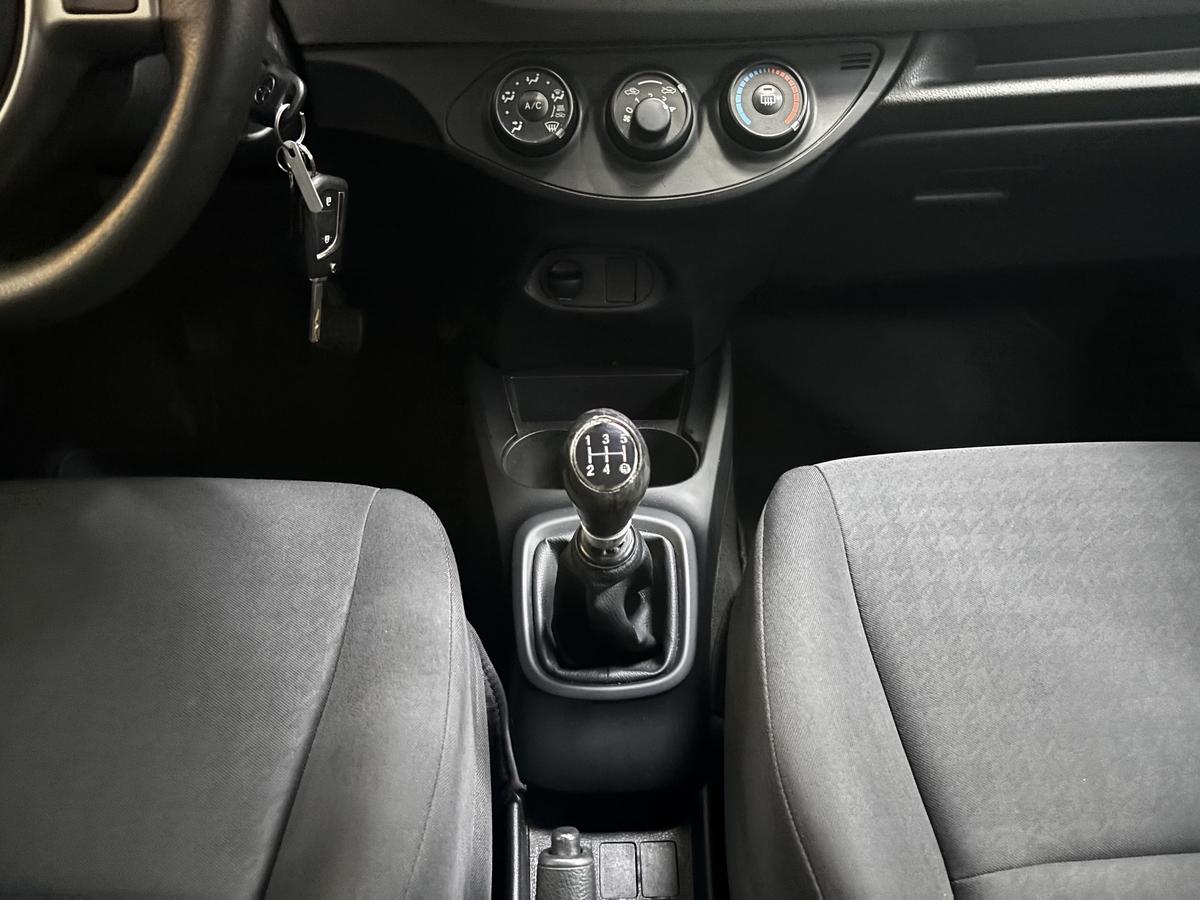 Toyota Yaris 1.0 Dual-VVTi Klima Bluetooth