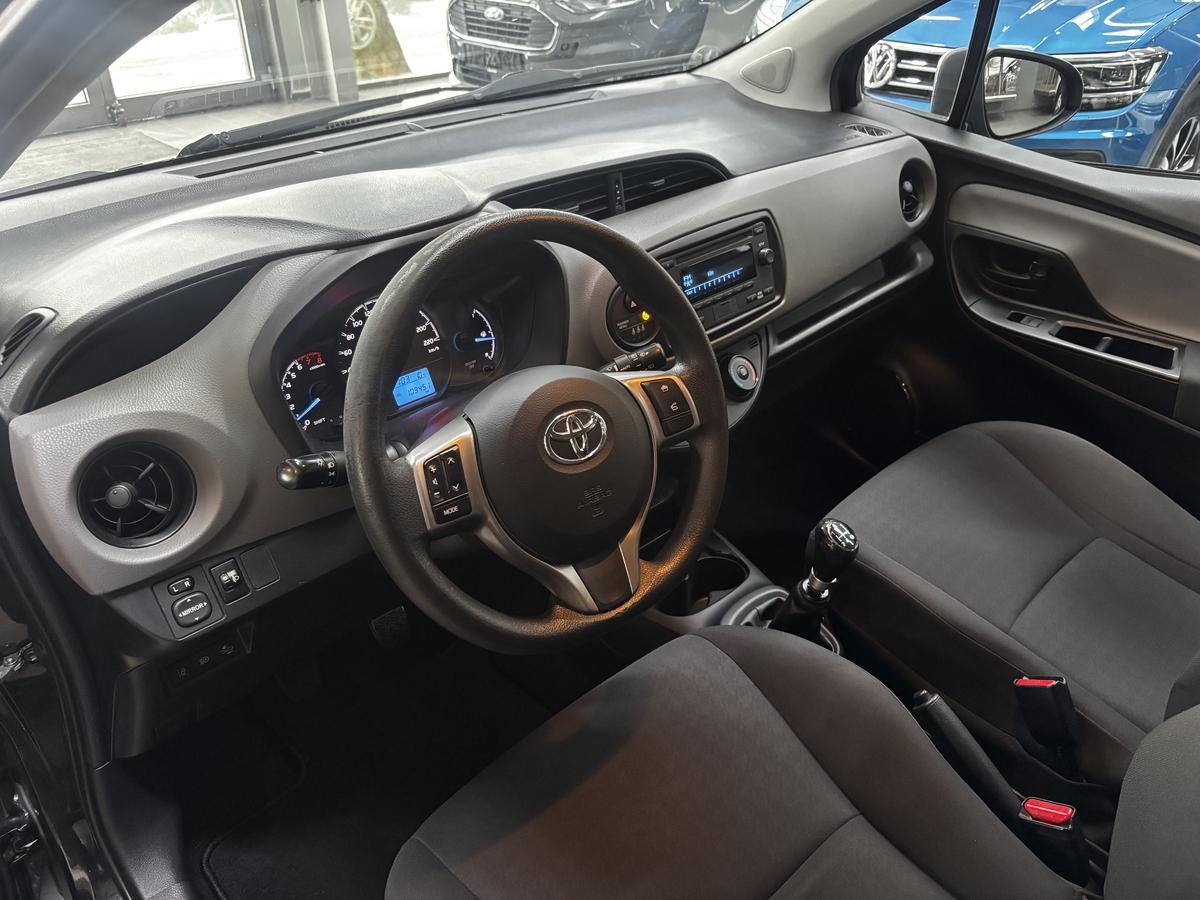 Toyota Yaris 1.0 Dual-VVTi Klima Bluetooth