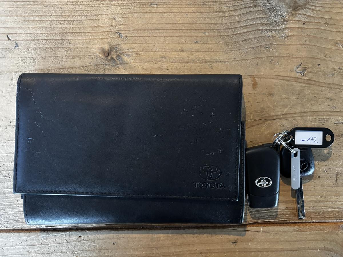 Toyota Yaris 1.0 Dual-VVTi Klima Bluetooth