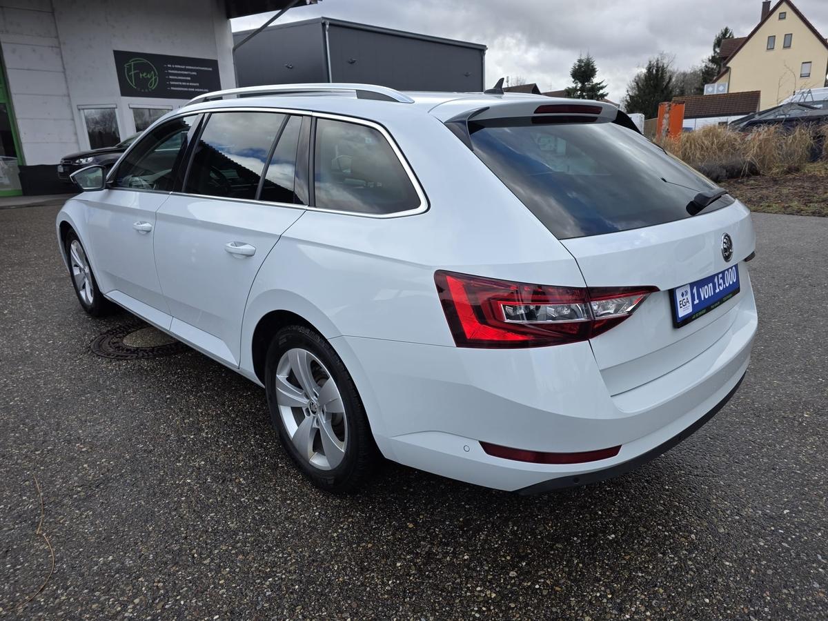 Skoda Superb Combi 4x4 / ACC / Ambiente /  HU 01/28