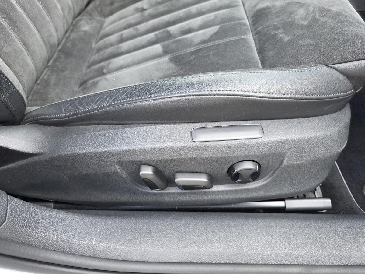 Skoda Superb Combi 4x4 / ACC / Ambiente /  HU 01/28