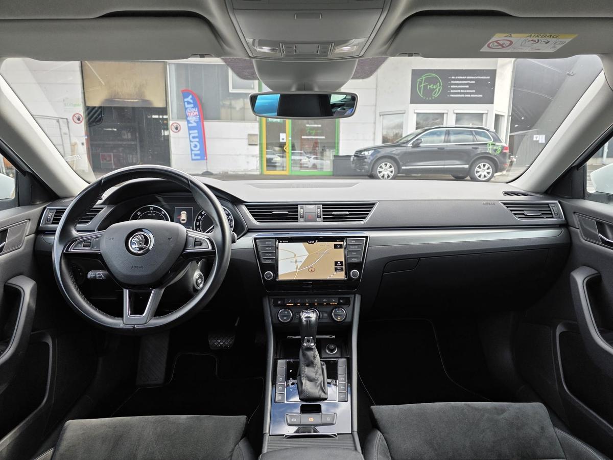 Skoda Superb Combi 4x4 / ACC / Ambiente /  HU 01/28