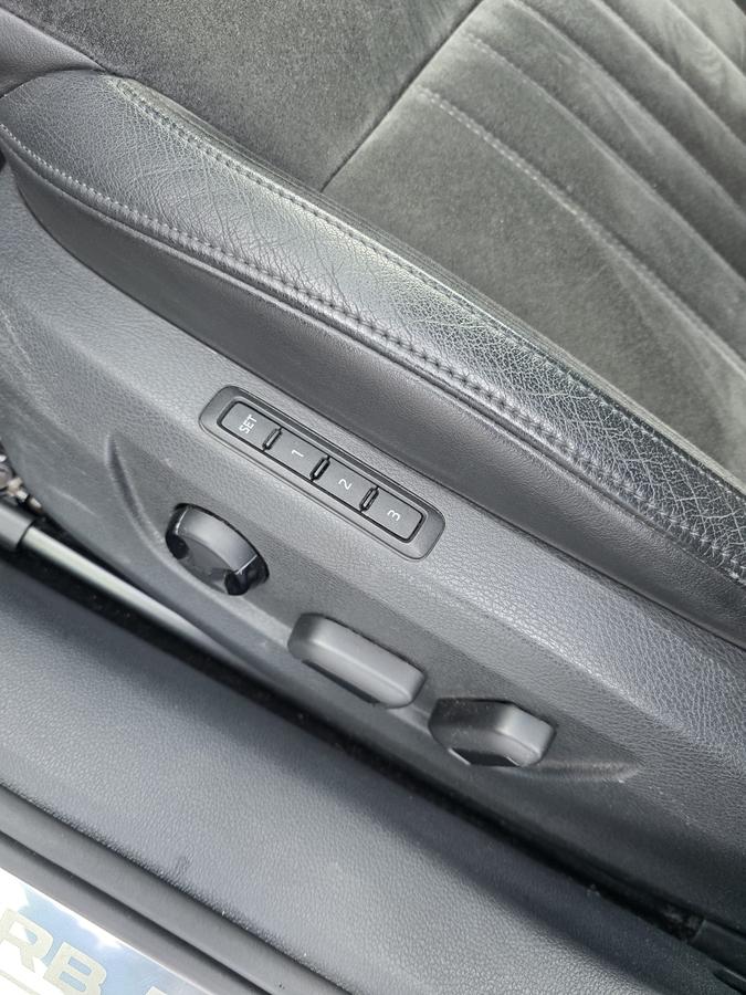 Skoda Superb Combi 4x4 / ACC / Ambiente /  HU 01/28