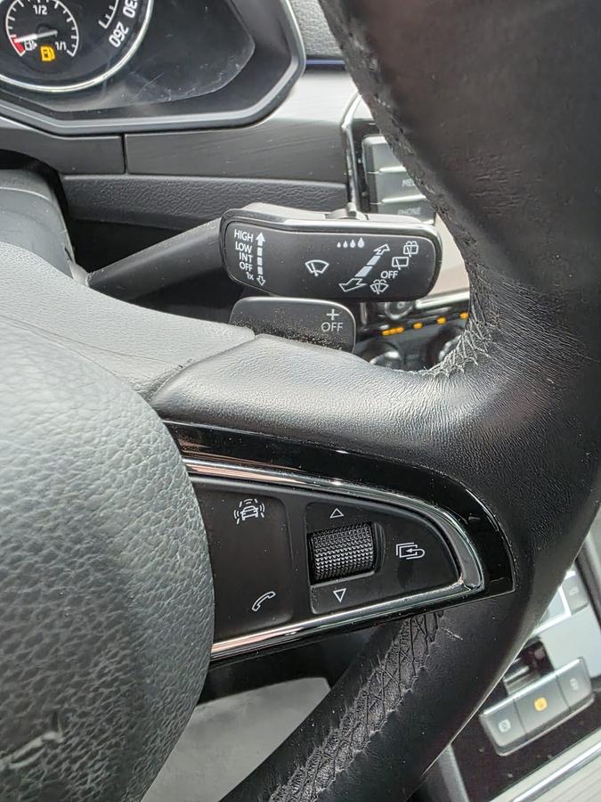 Skoda Superb Combi 4x4 / ACC / Ambiente /  HU 01/28