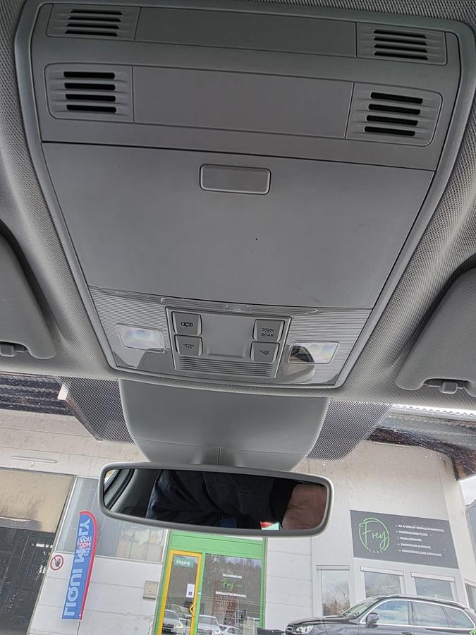 Skoda Superb Combi 4x4 / ACC / Ambiente /  HU 01/28