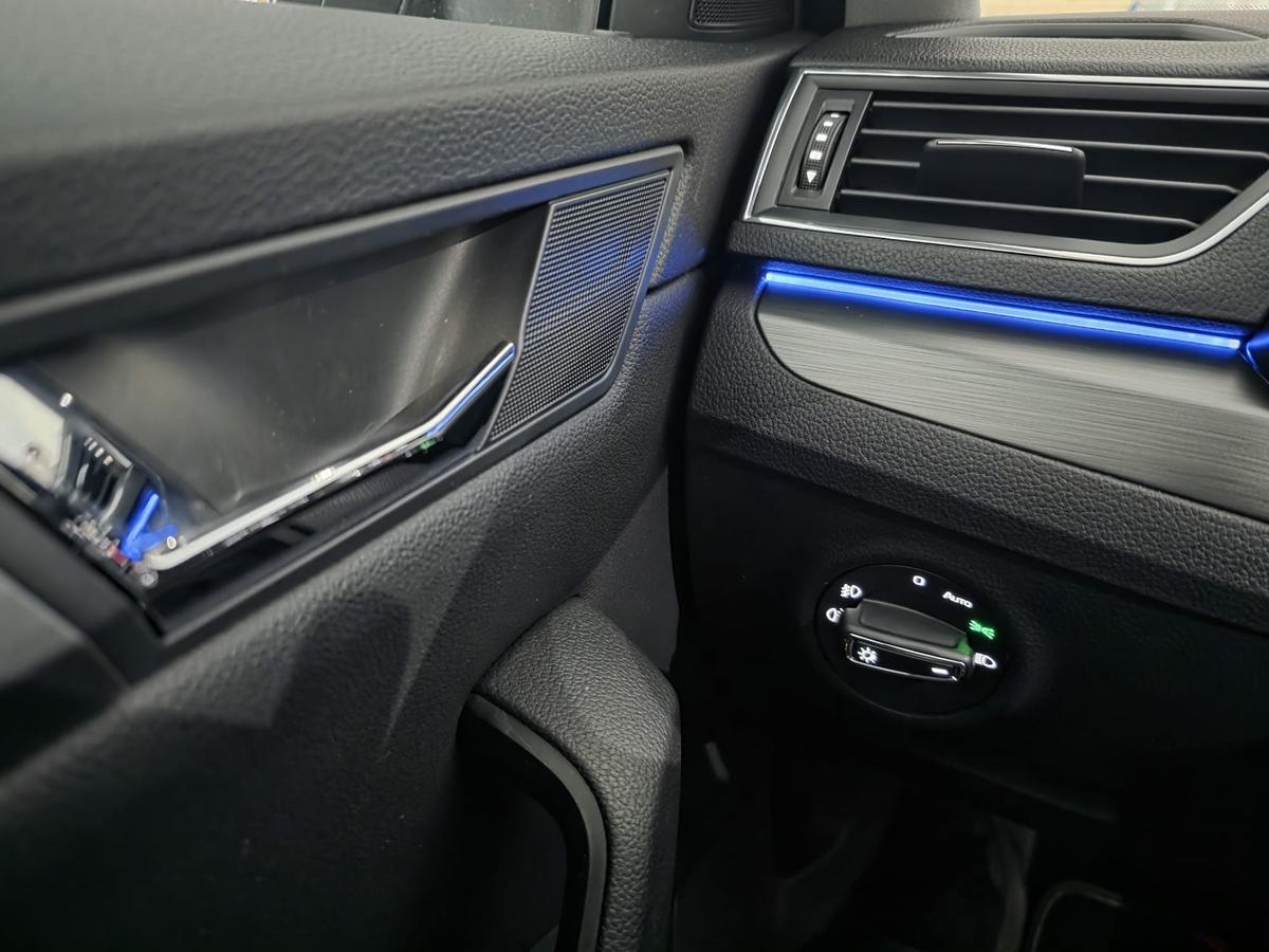 Skoda Superb Combi 4x4 / ACC / Ambiente /  HU 01/28