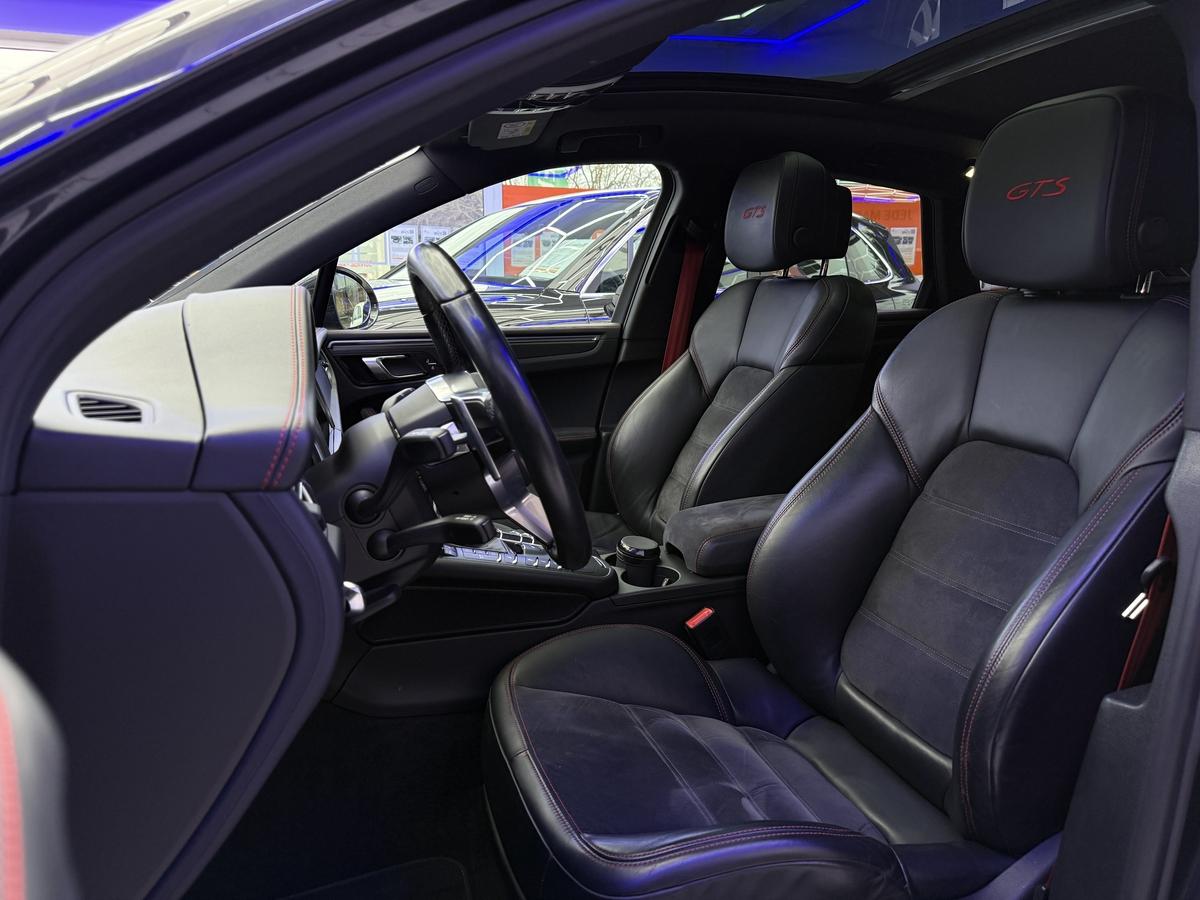 Porsche Macan GTS PDLS+ CHRONO PASM BOSE
