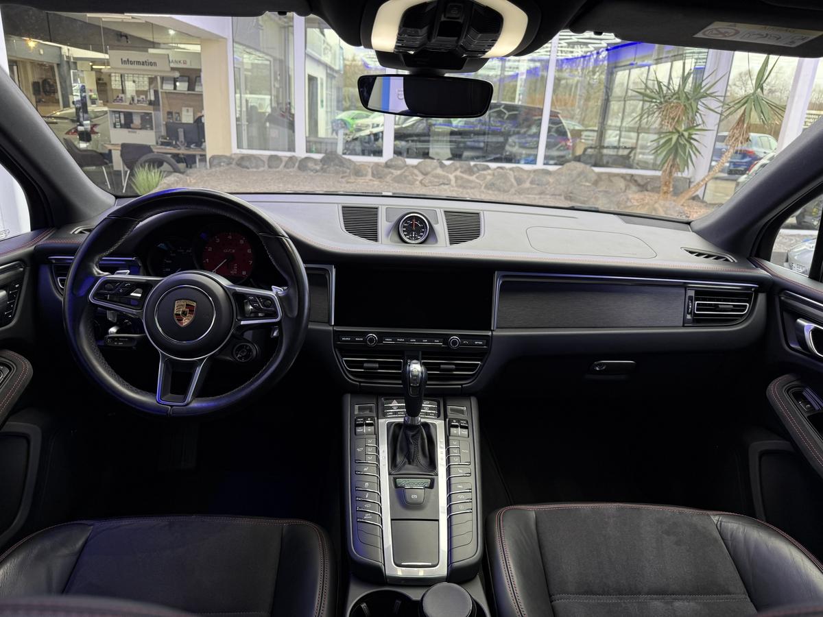 Porsche Macan GTS PDLS+ CHRONO PASM BOSE