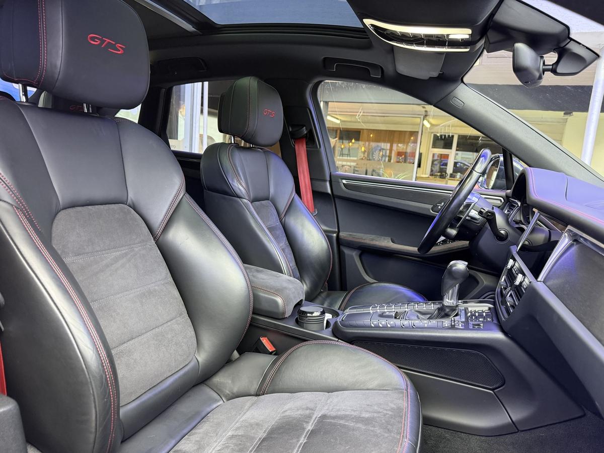 Porsche Macan GTS PDLS+ CHRONO PASM BOSE