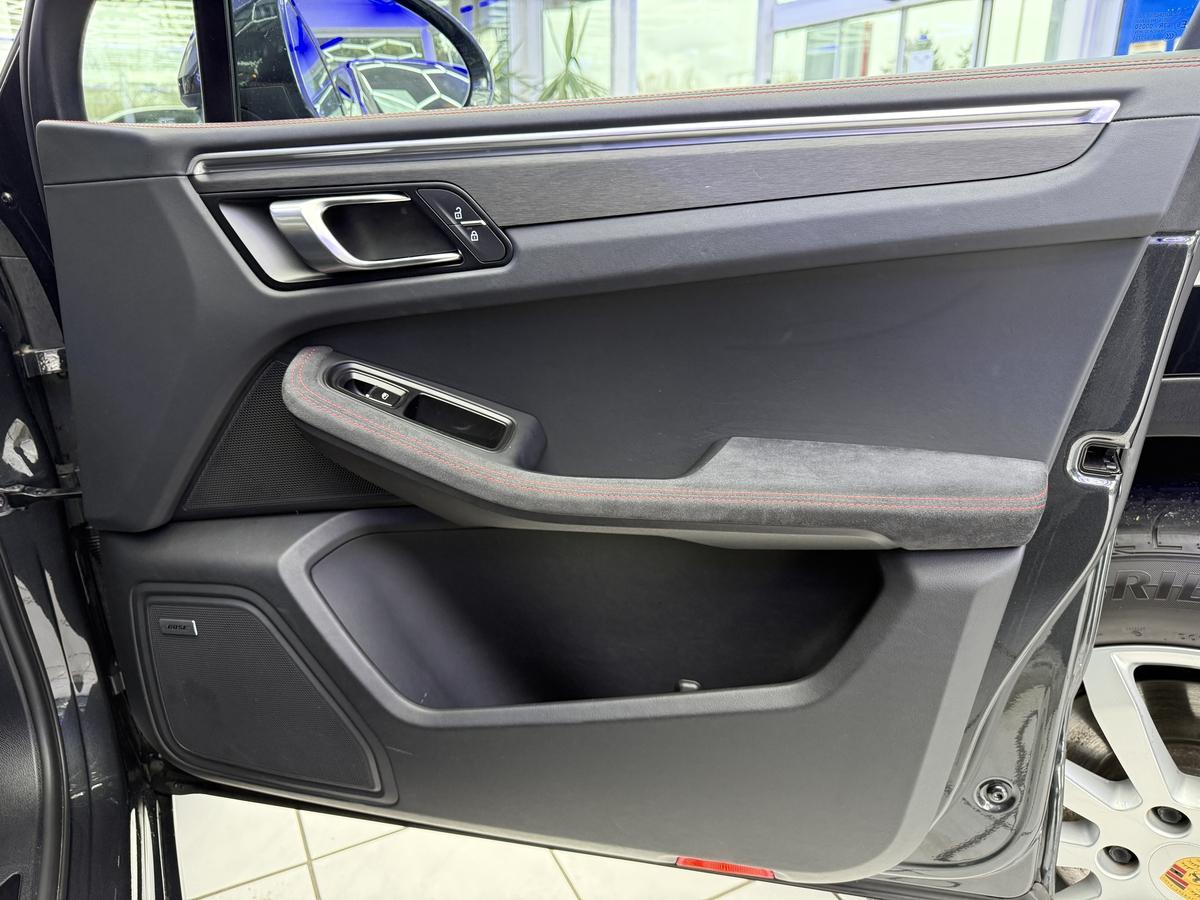 Porsche Macan GTS PDLS+ CHRONO PASM BOSE