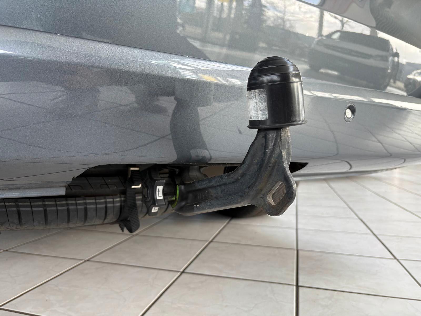 Mercedes-Benz V 220 V220  250CDI AVANTGARDE EDITION lang im Kundena.