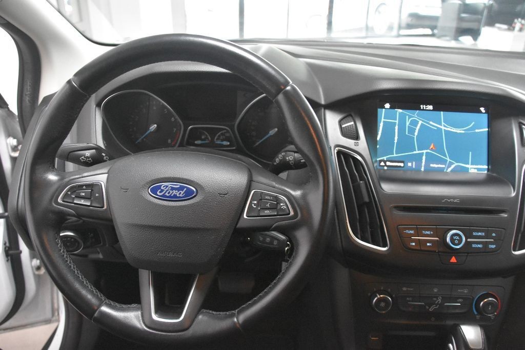 Ford Focus Turnier Cool & Connect Autom.  Navi Kamera