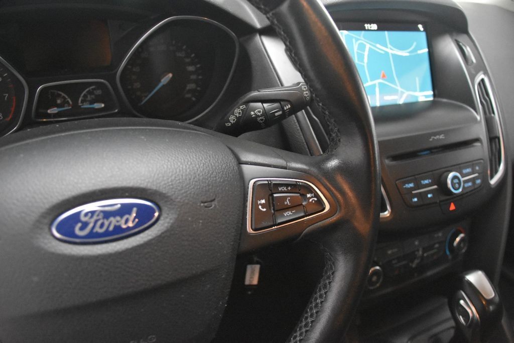 Ford Focus Turnier Cool & Connect Autom.  Navi Kamera