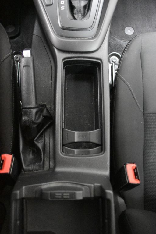 Ford Focus Turnier Cool & Connect Autom.  Navi Kamera