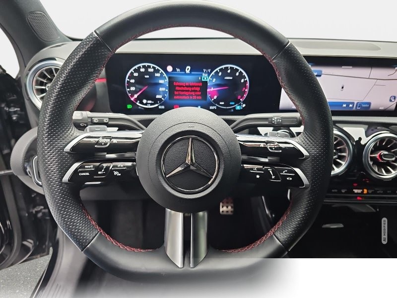 Mercedes-Benz DCT AMG Line Navi LED MBUX Winter Kamera LM18