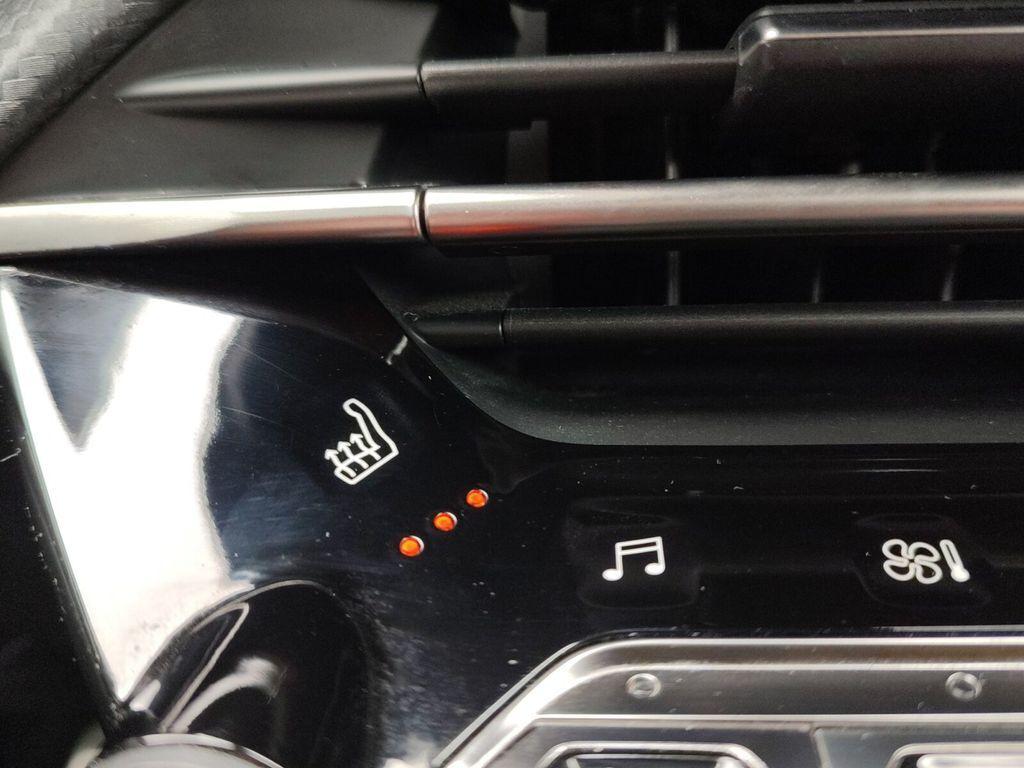 Peugeot 2008 e- GT-Pack -SITZHEIZUNG+NAVIGATION+TEMPOMAT-