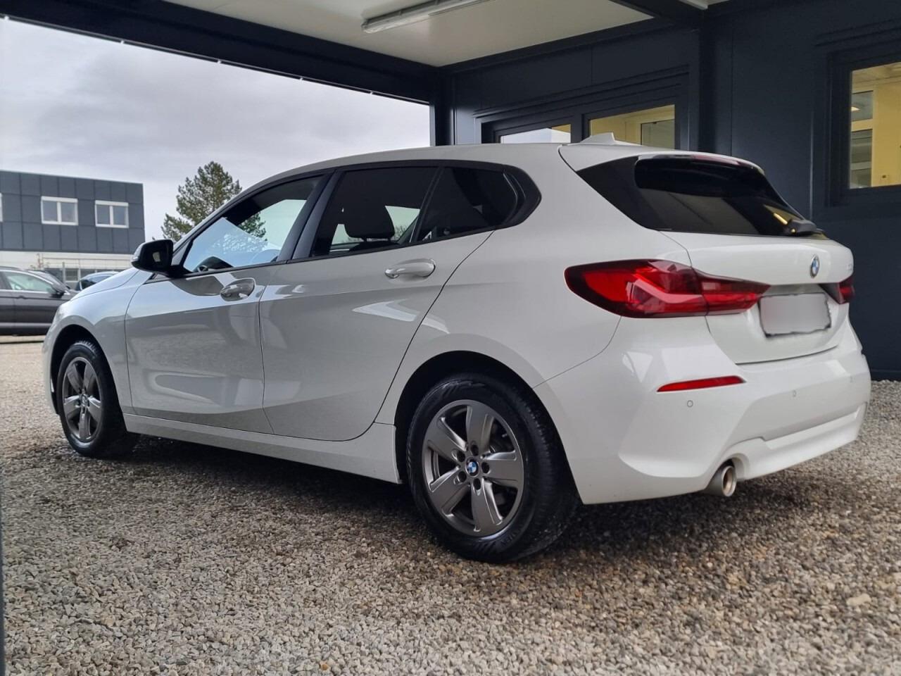 BMW 118 i Advantage,LIVE COCKPITLED,SHZ,LENKRADH,DAB