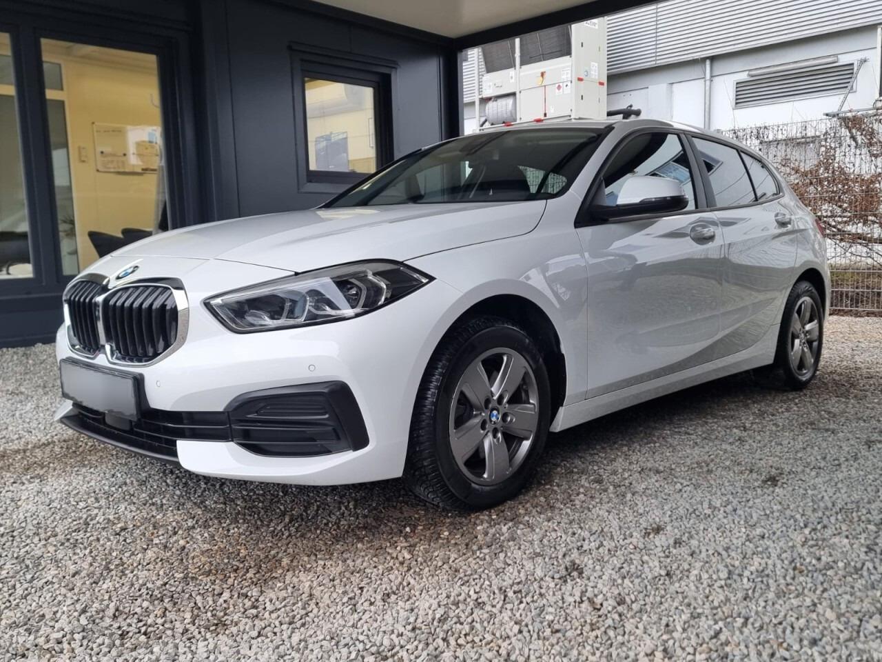 BMW 118 i Advantage,LIVE COCKPITLED,SHZ,LENKRADH,DAB