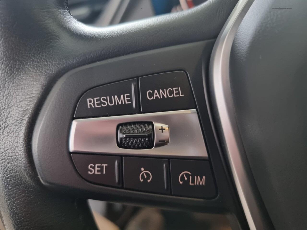 BMW 118 i Advantage,LIVE COCKPITLED,SHZ,LENKRADH,DAB