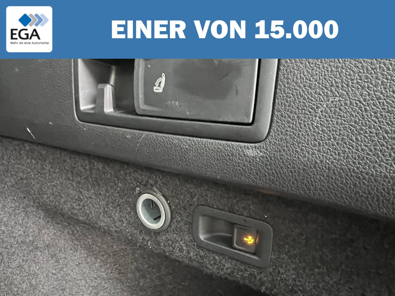 Volkswagen Passat Variant GTE AHK Panorama eSitze Travel+Lane Assist