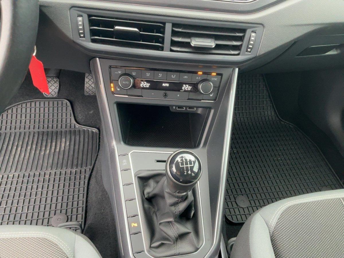 Volkswagen Polo VI 1.0 TSI Highline ACC,SHZ,Winterp.,PDC,LM