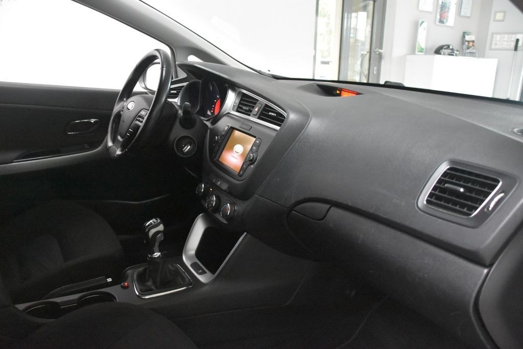 Kia cee'd Sportswagon cee'd SW 1.0 T-GDI Navi Kamera Tempo USB PDC