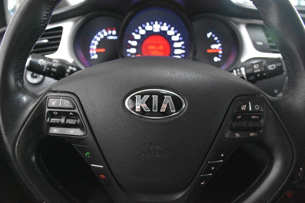 Kia cee'd Sportswagon cee'd SW 1.0 T-GDI Navi Kamera Tempo USB PDC